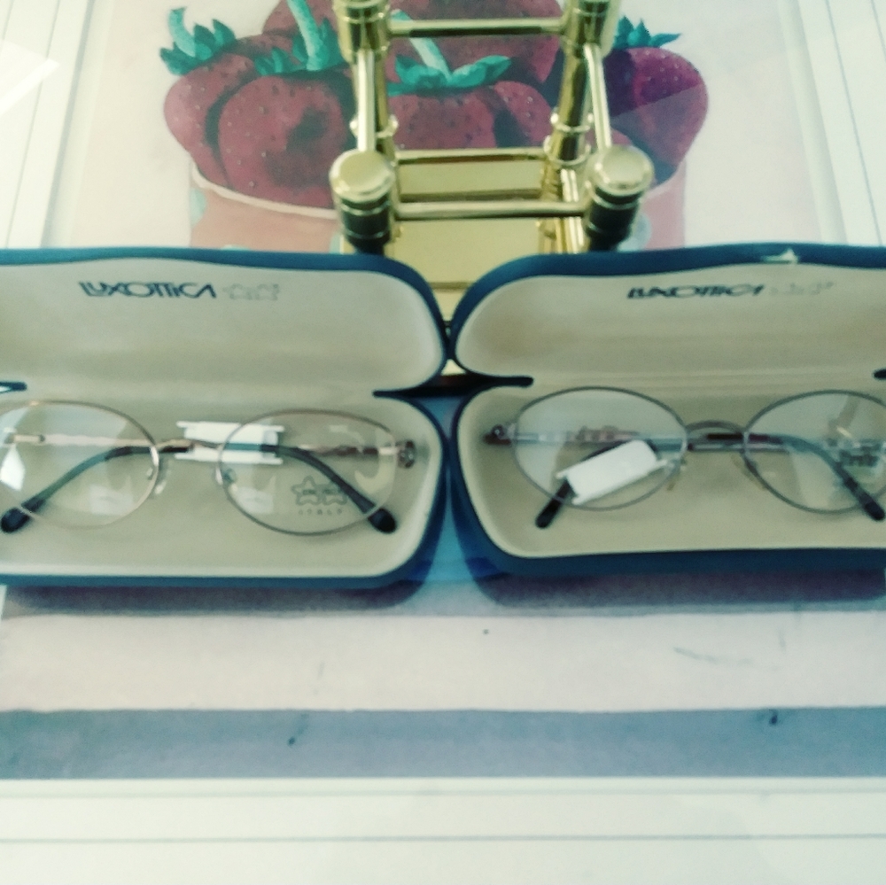 🇮🇹Luxottica Unisex Italian Designer Eyewear 2 VINTAGE EYEWEAR 👓 UNISEX SALE.